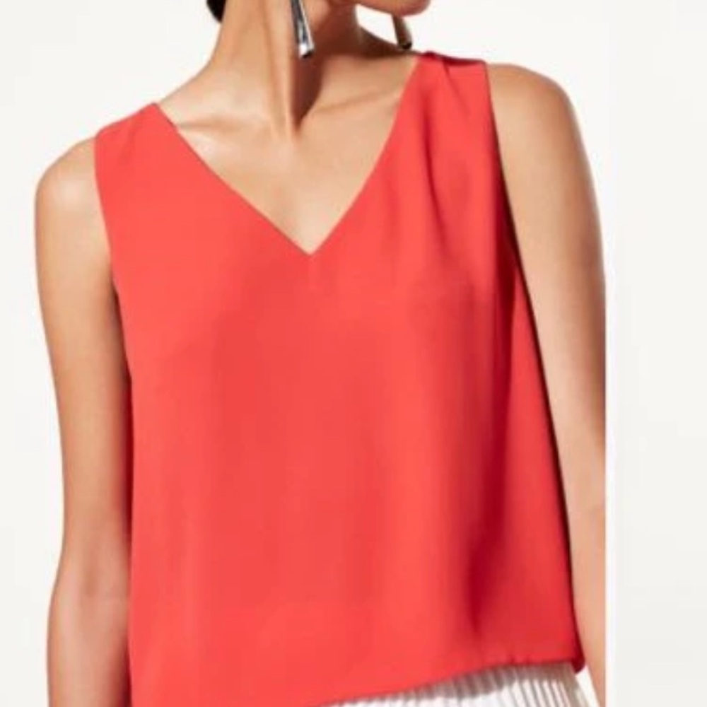 Aritzia V-Neck Pink Tank Top
